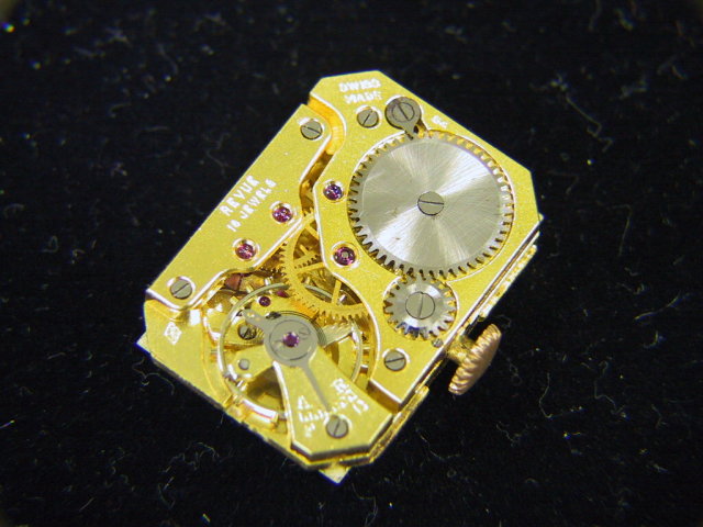 A061b.jpg (23858 bytes)