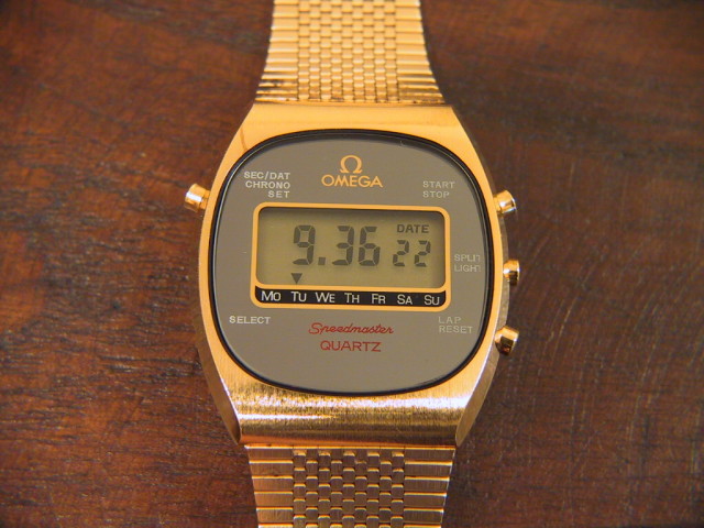 omega speedmaster quartz chronometer
